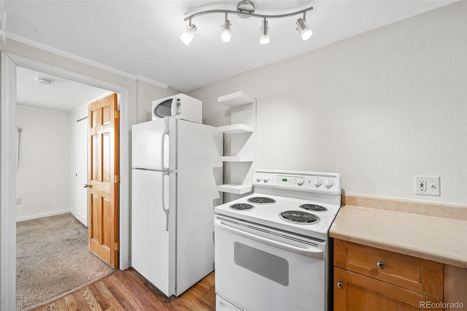 MLS Image #6 for 336 n grant street,denver, Colorado
