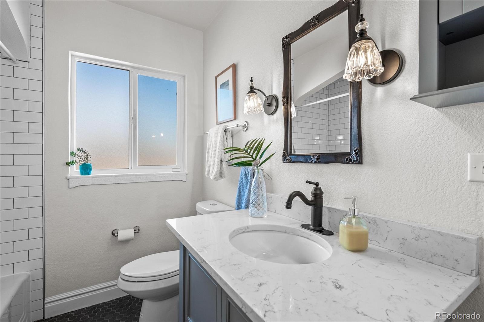MLS Image #5 for 3083  ash street,denver, Colorado