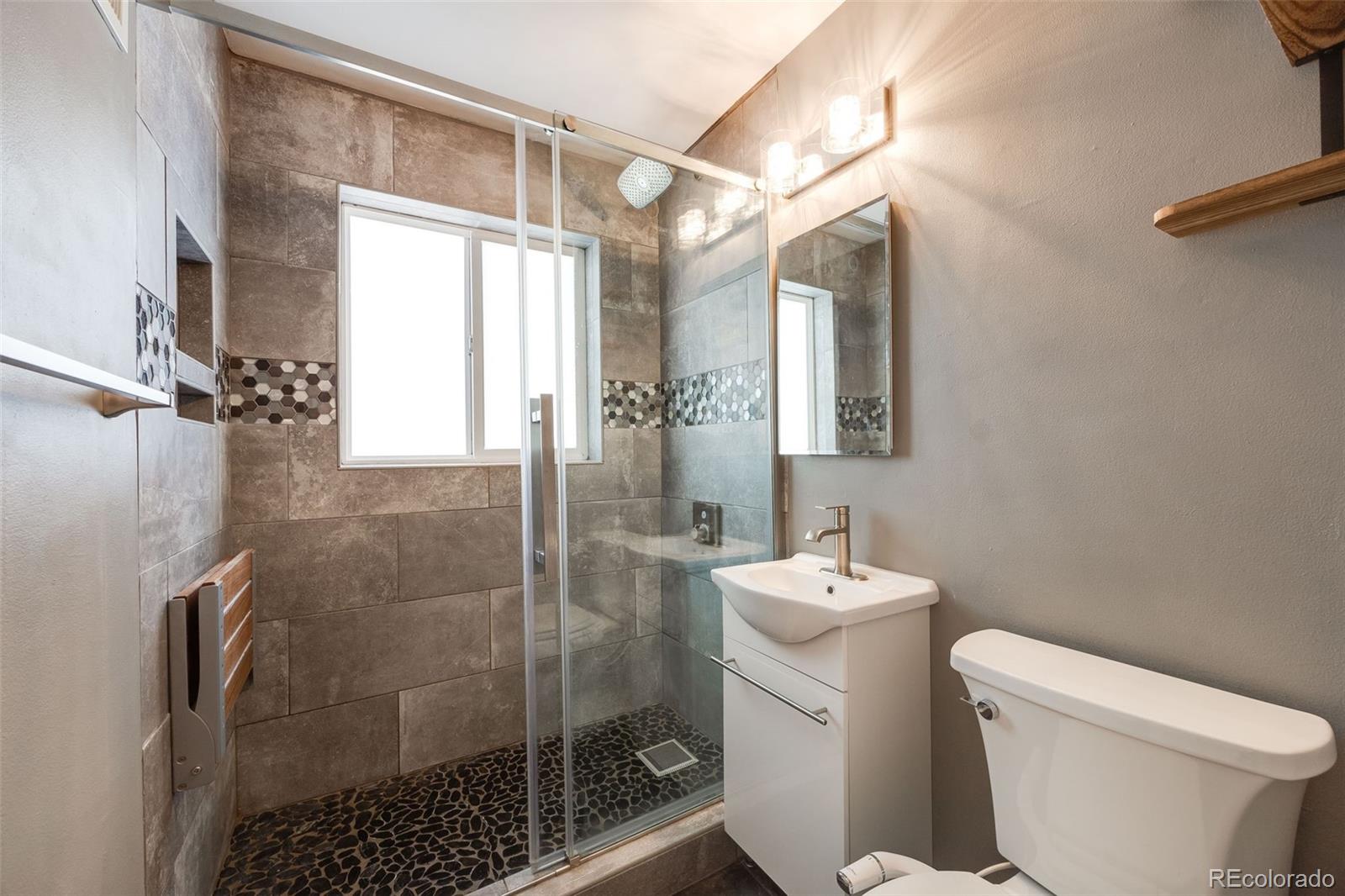 MLS Image #14 for 5611 e 13th avenue,denver, Colorado