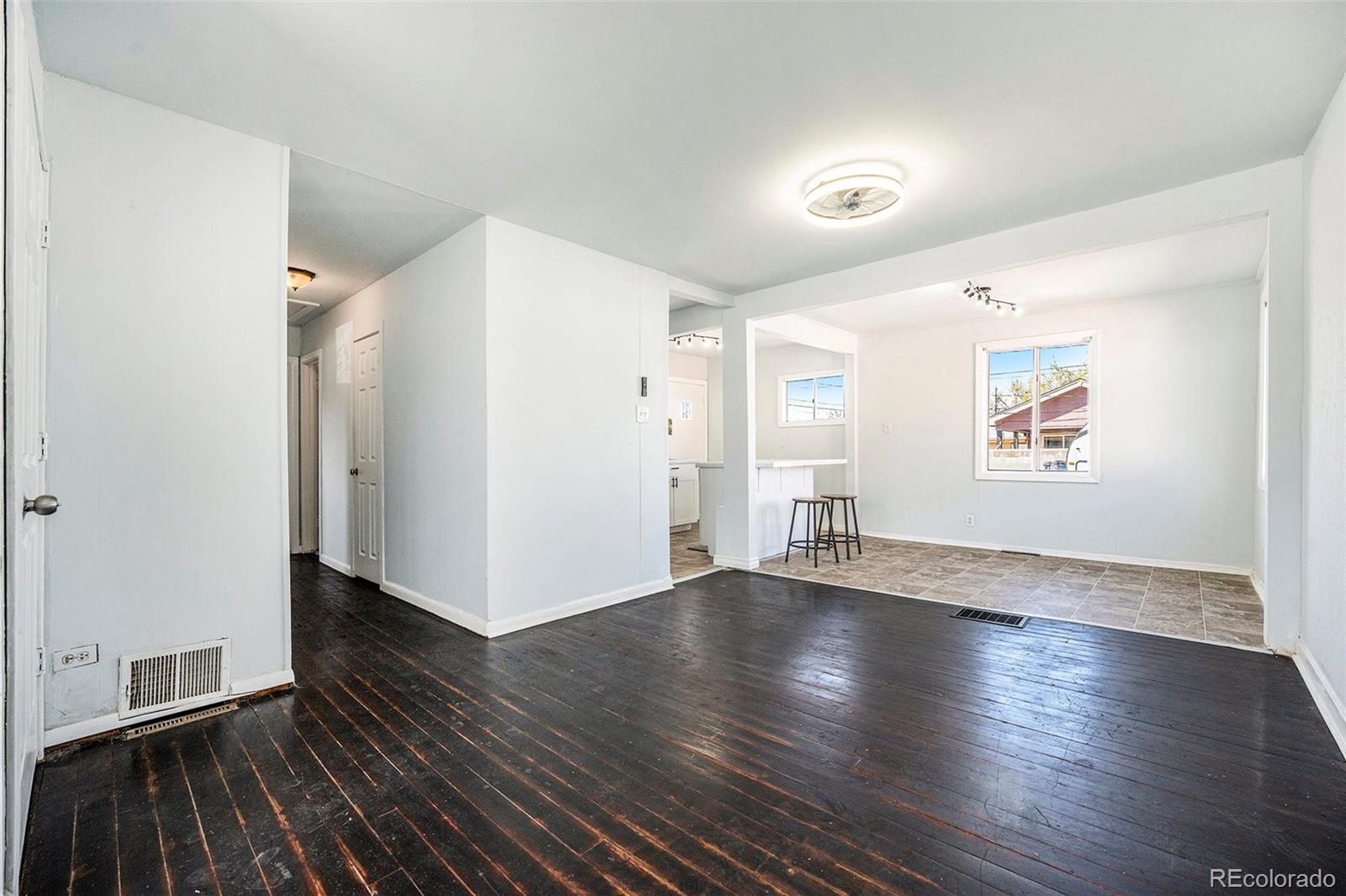 MLS Image #3 for 10555  montview boulevard,aurora, Colorado