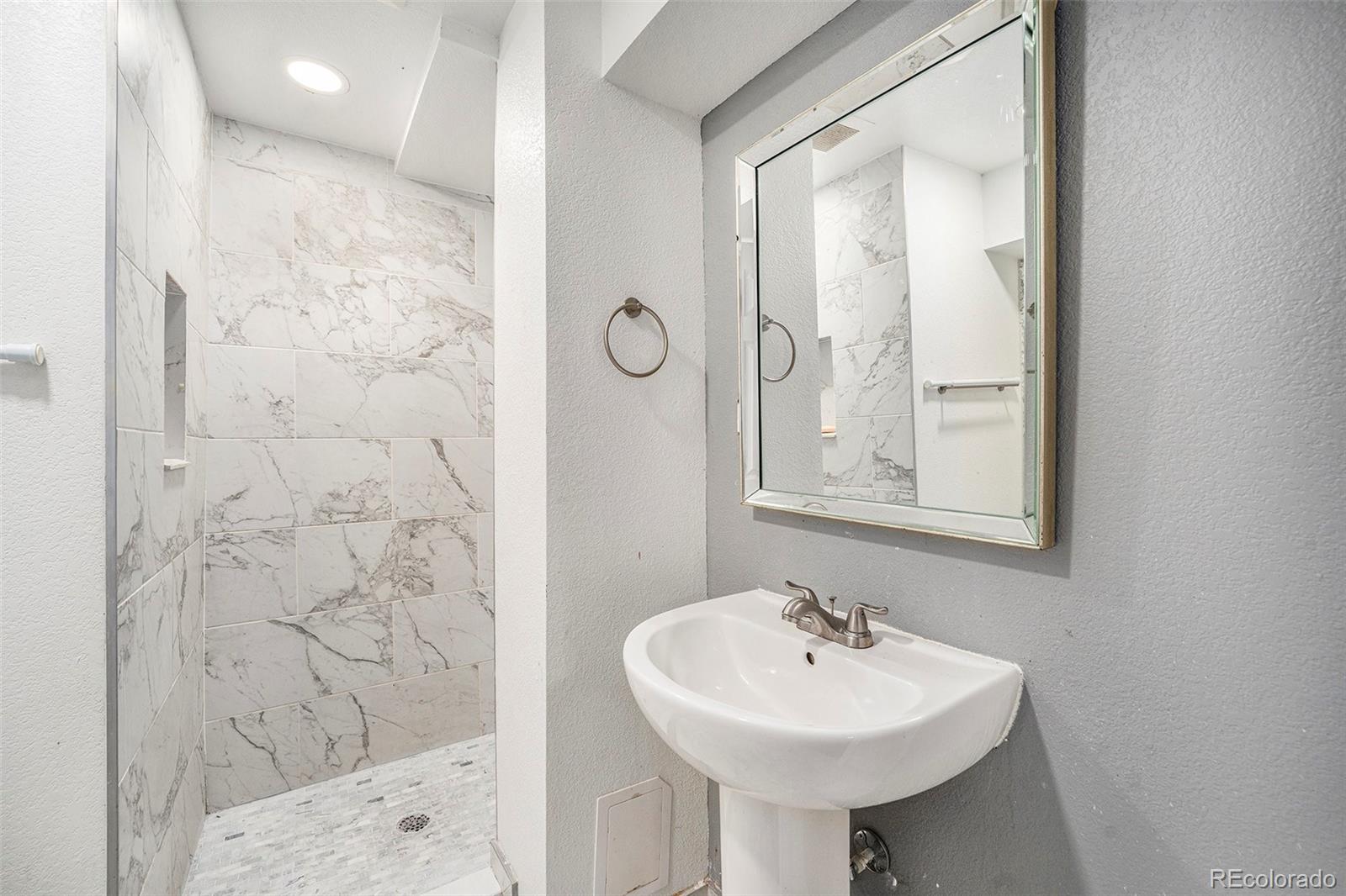 MLS Image #5 for 10555  montview boulevard,aurora, Colorado