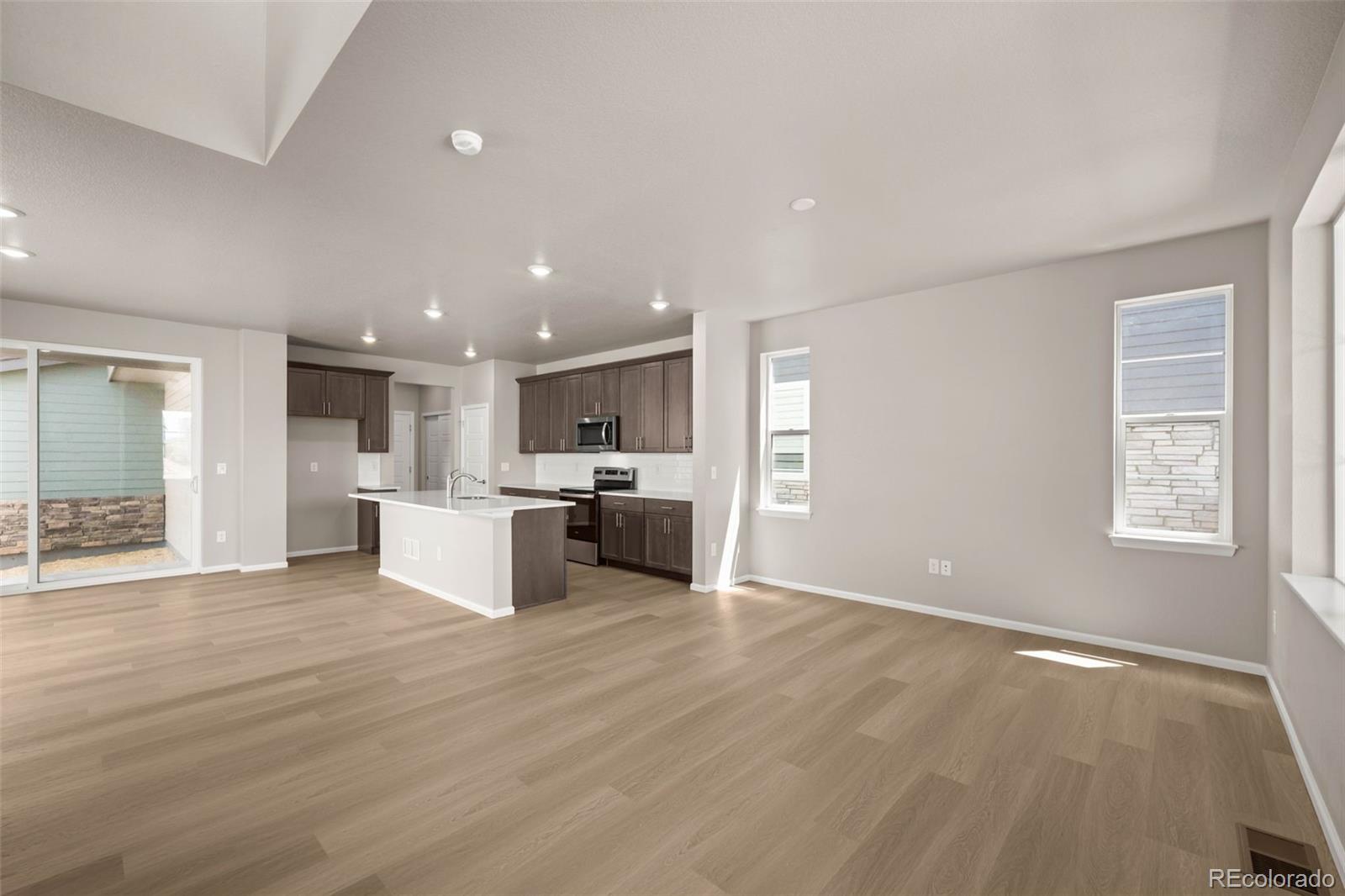 MLS Image #11 for 21044 e 63rd drive,aurora, Colorado