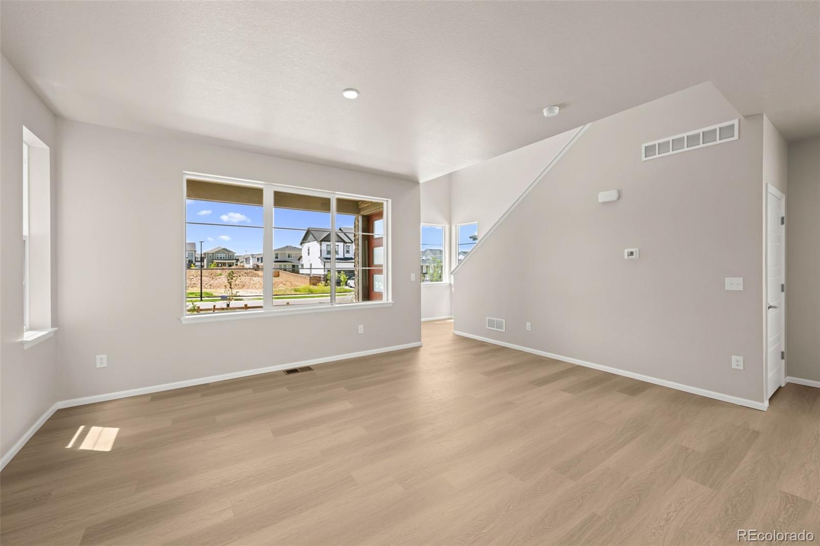MLS Image #14 for 21044 e 63rd drive,aurora, Colorado