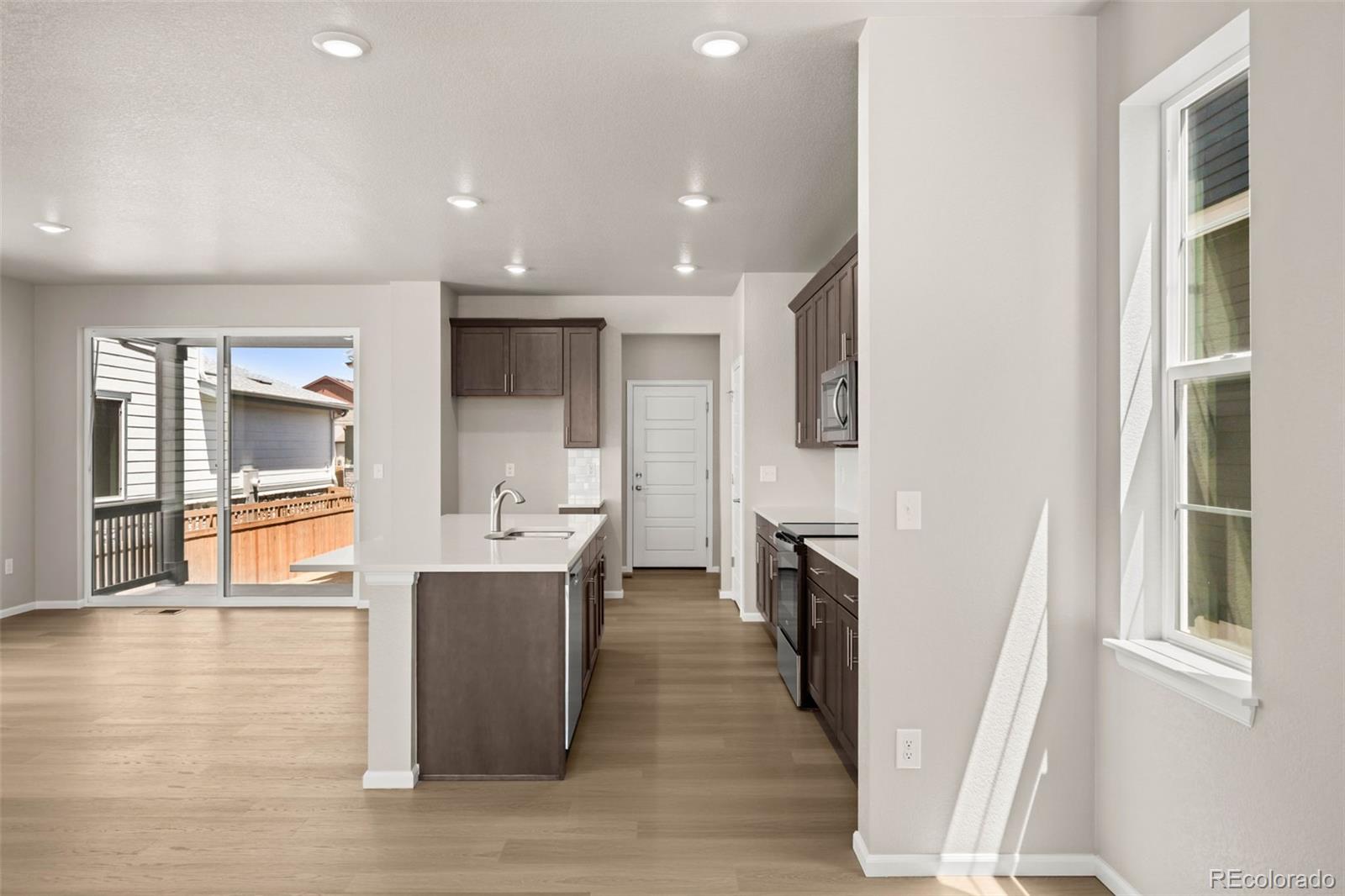 MLS Image #15 for 21044 e 63rd drive,aurora, Colorado