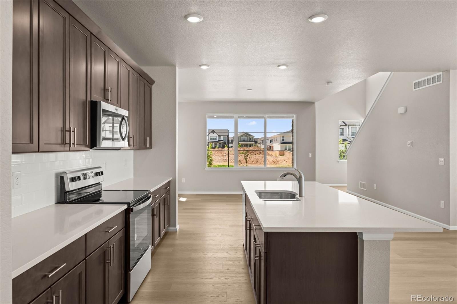 MLS Image #20 for 21044 e 63rd drive,aurora, Colorado