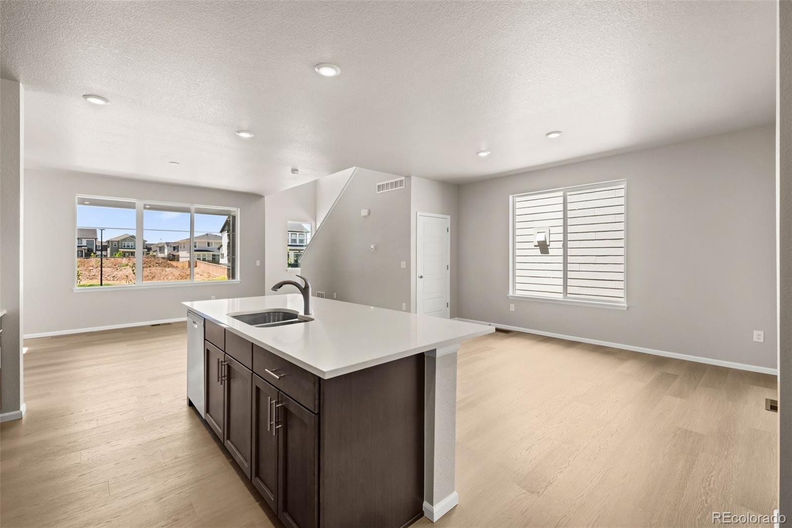 MLS Image #21 for 21044 e 63rd drive,aurora, Colorado