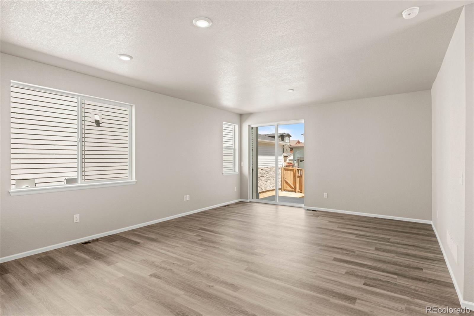 MLS Image #21 for 20871 e 60th avenue,aurora, Colorado