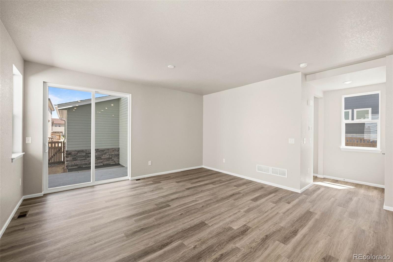 MLS Image #22 for 20871 e 60th avenue,aurora, Colorado