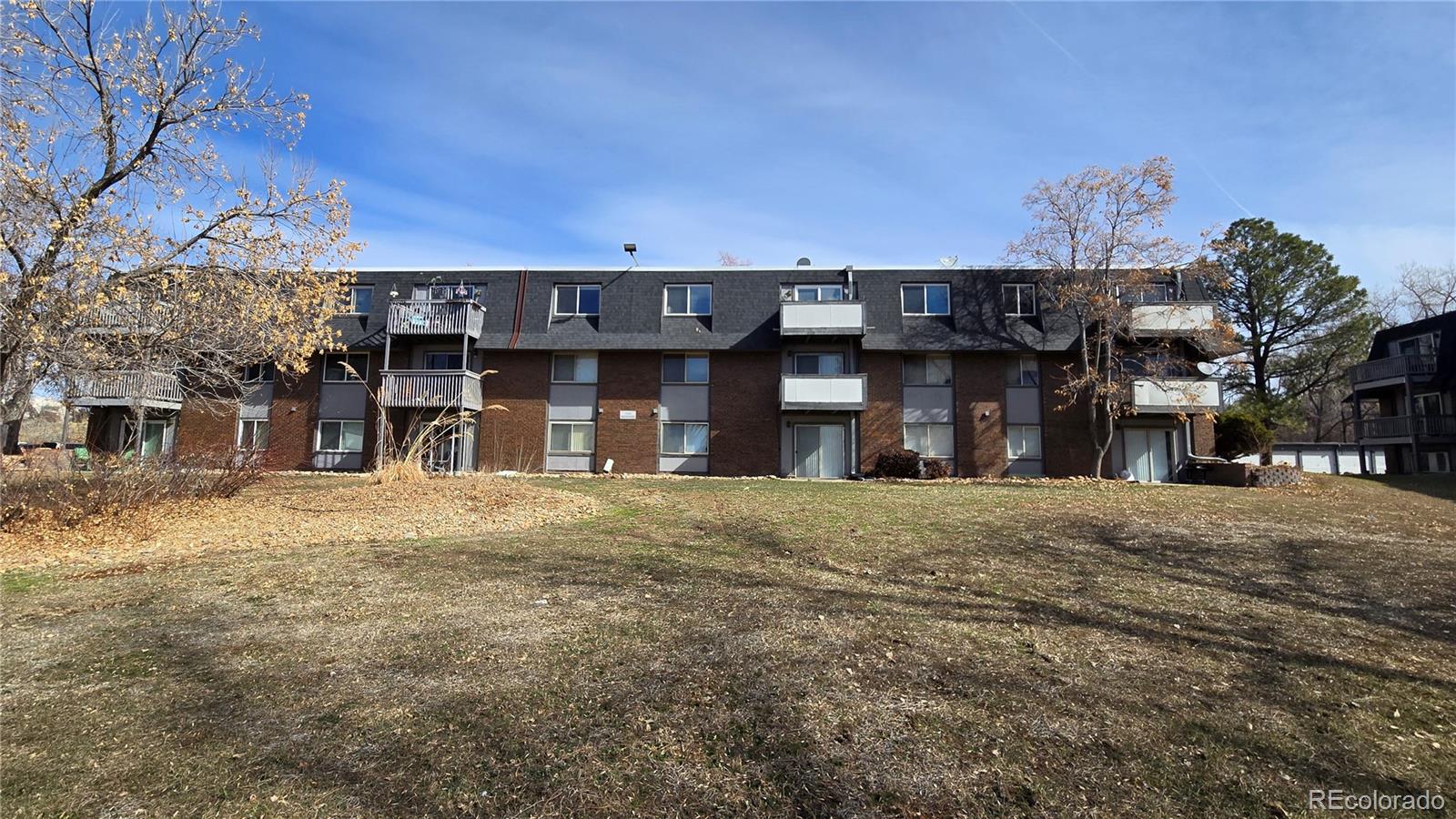 MLS Image #0 for 100 e highline circle,centennial, Colorado
