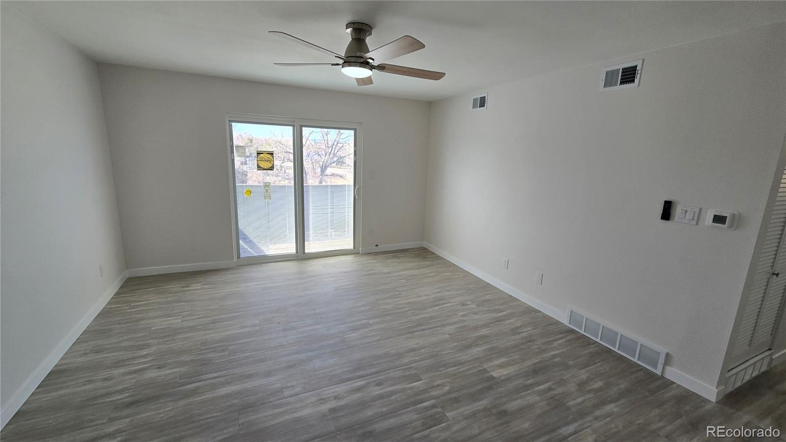MLS Image #2 for 100 e highline circle,centennial, Colorado