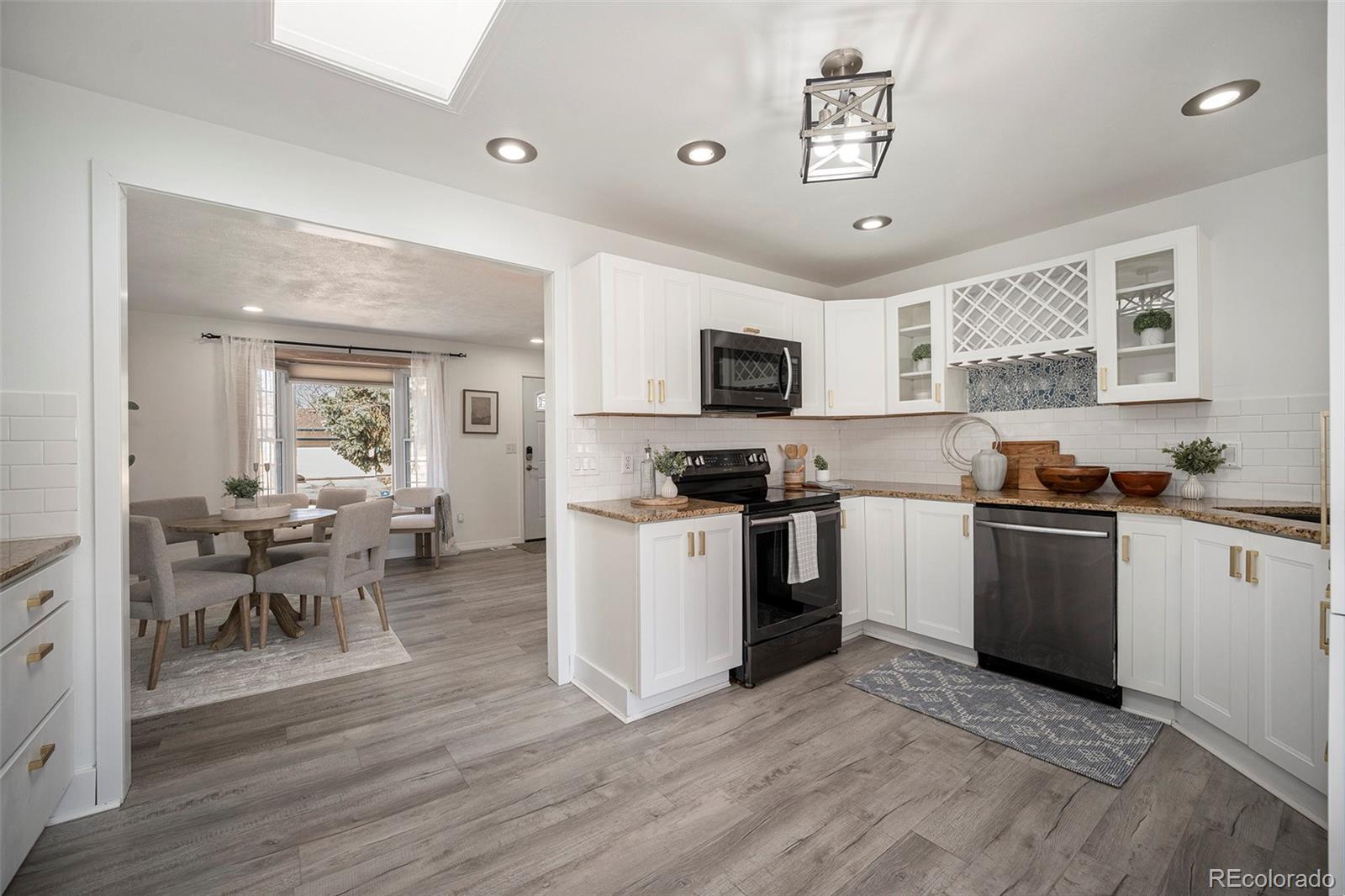 MLS Image #5 for 6532 s field way,littleton, Colorado