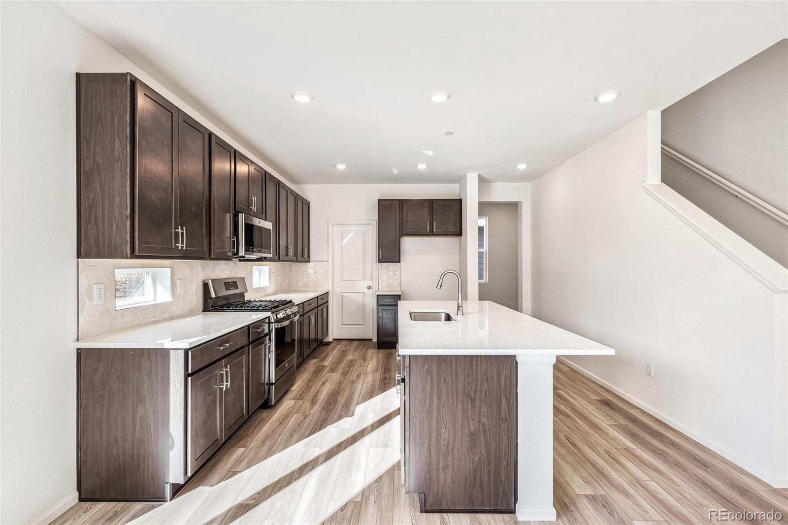 MLS Image #10 for 13382 e 110th way,commerce city, Colorado