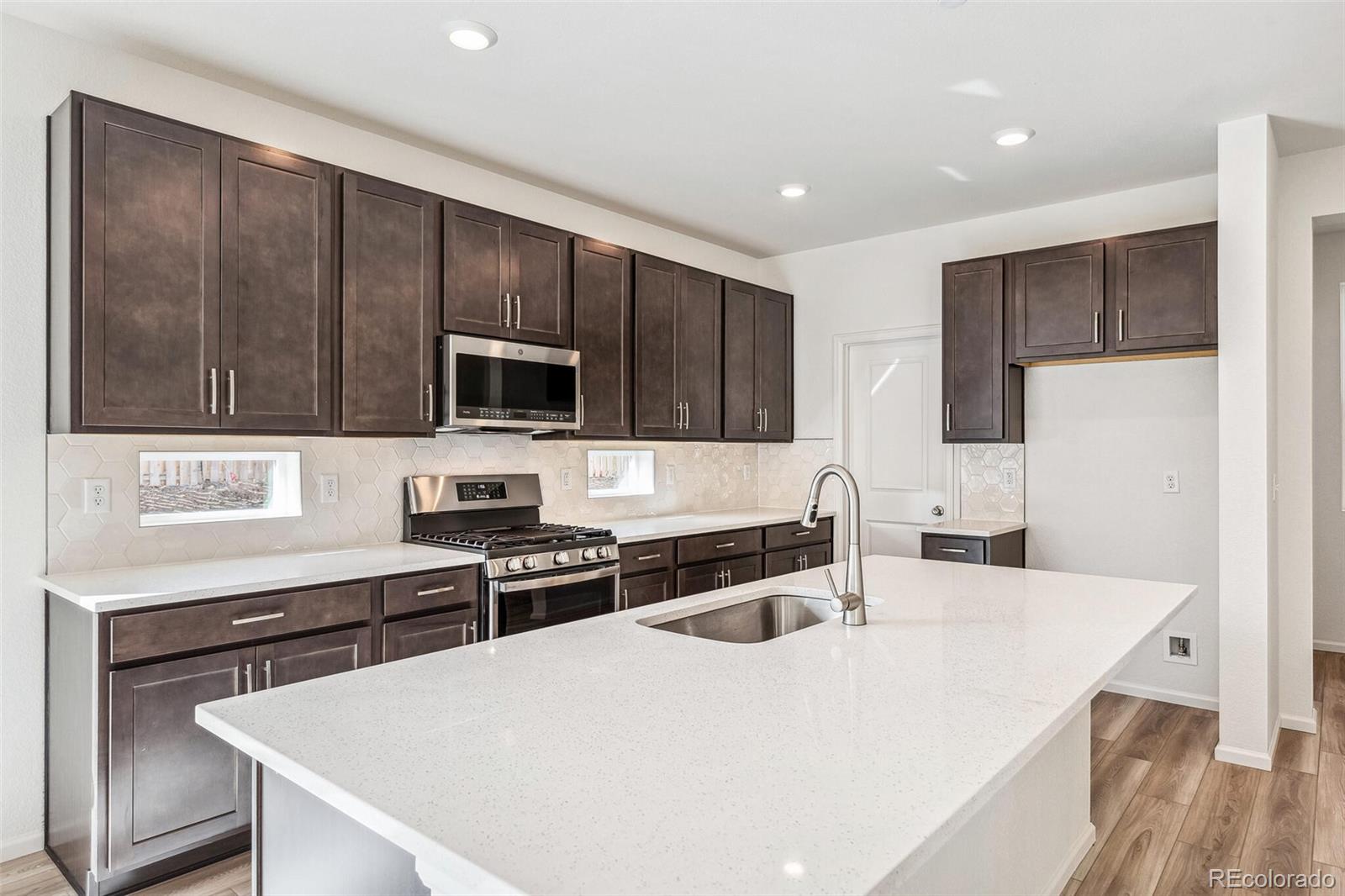 MLS Image #11 for 13382 e 110th way,commerce city, Colorado