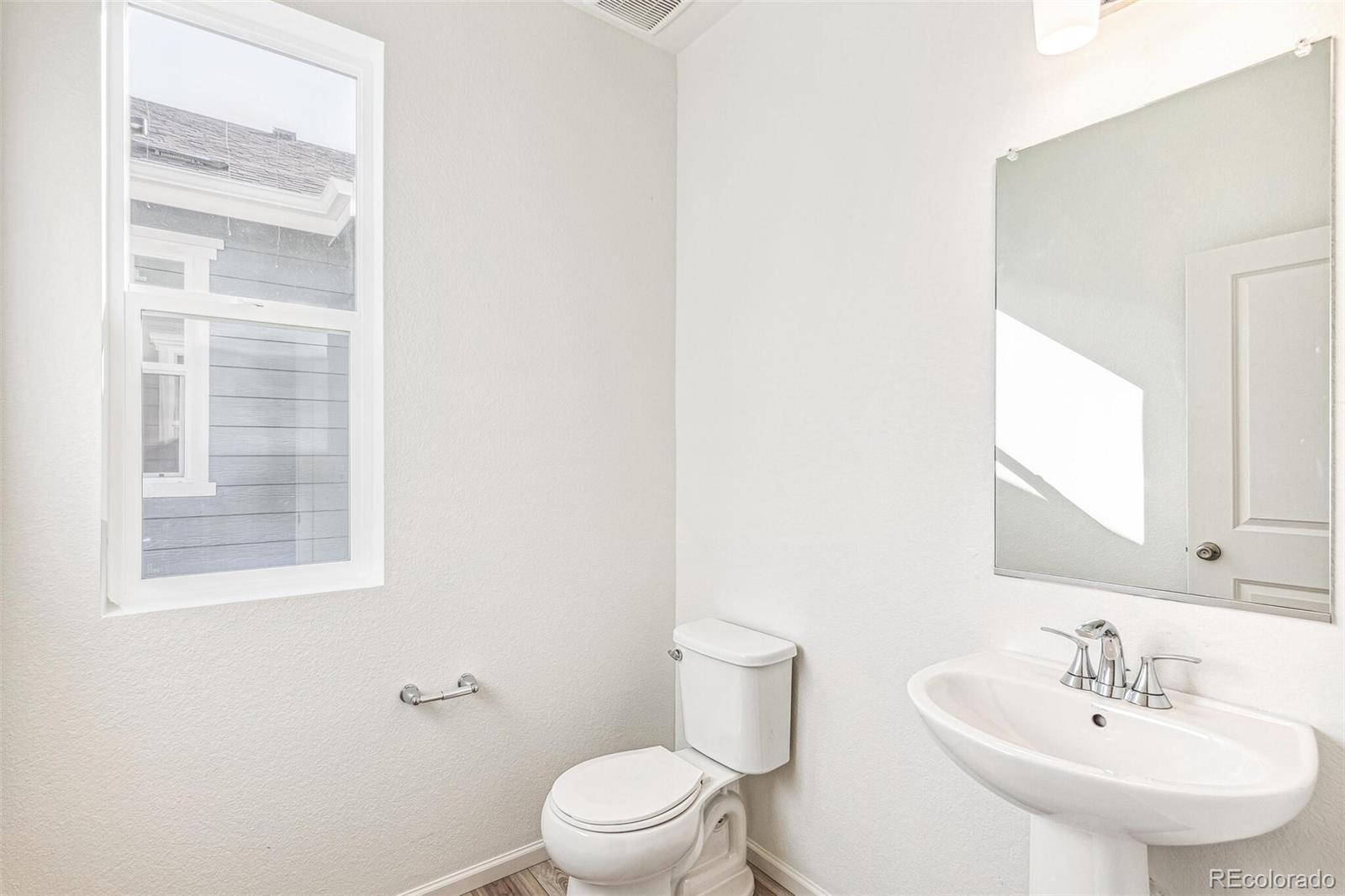MLS Image #17 for 13382 e 110th way,commerce city, Colorado