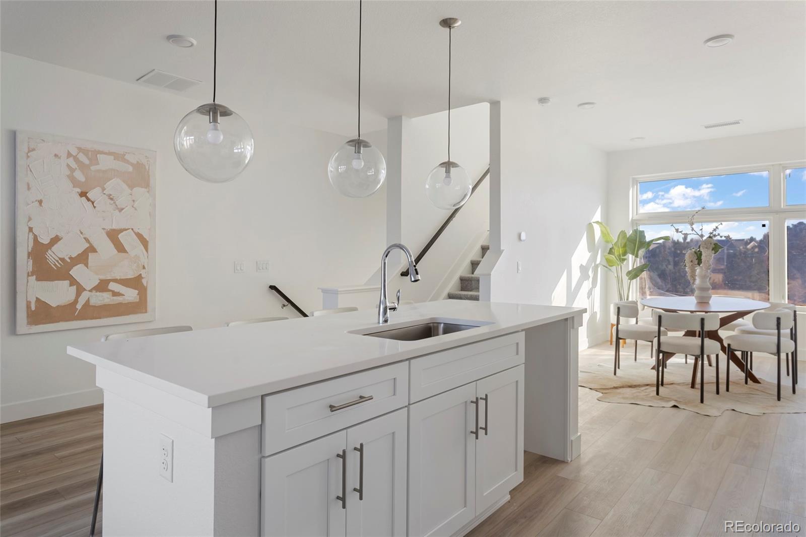 MLS Image #3 for 8  oneida court,denver, Colorado
