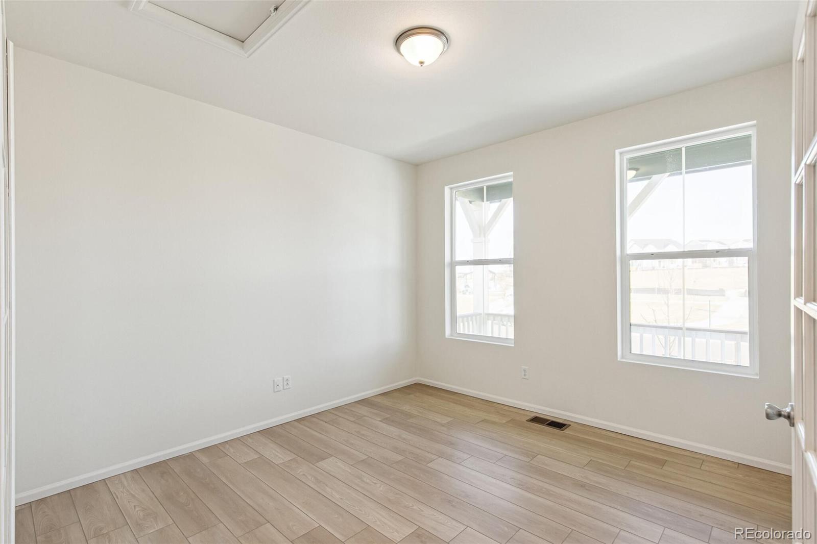 MLS Image #17 for 13422 e 110th way,commerce city, Colorado