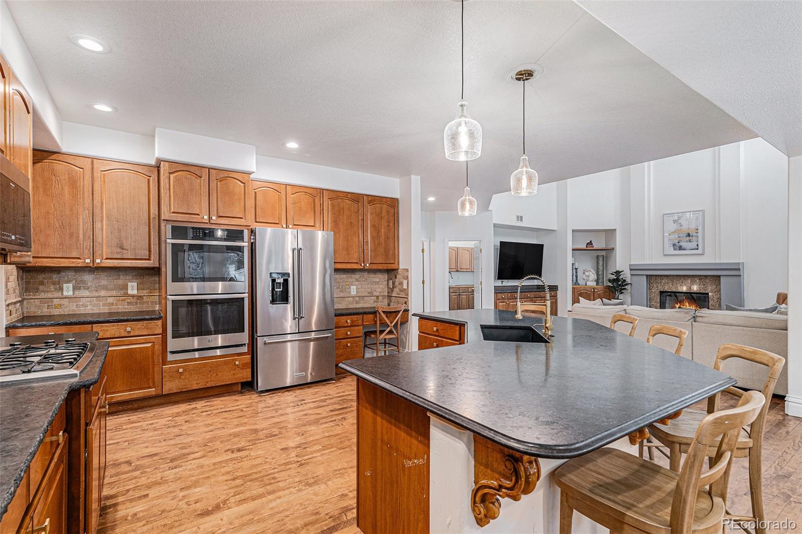 MLS Image #12 for 21416 e ottawa circle,aurora, Colorado