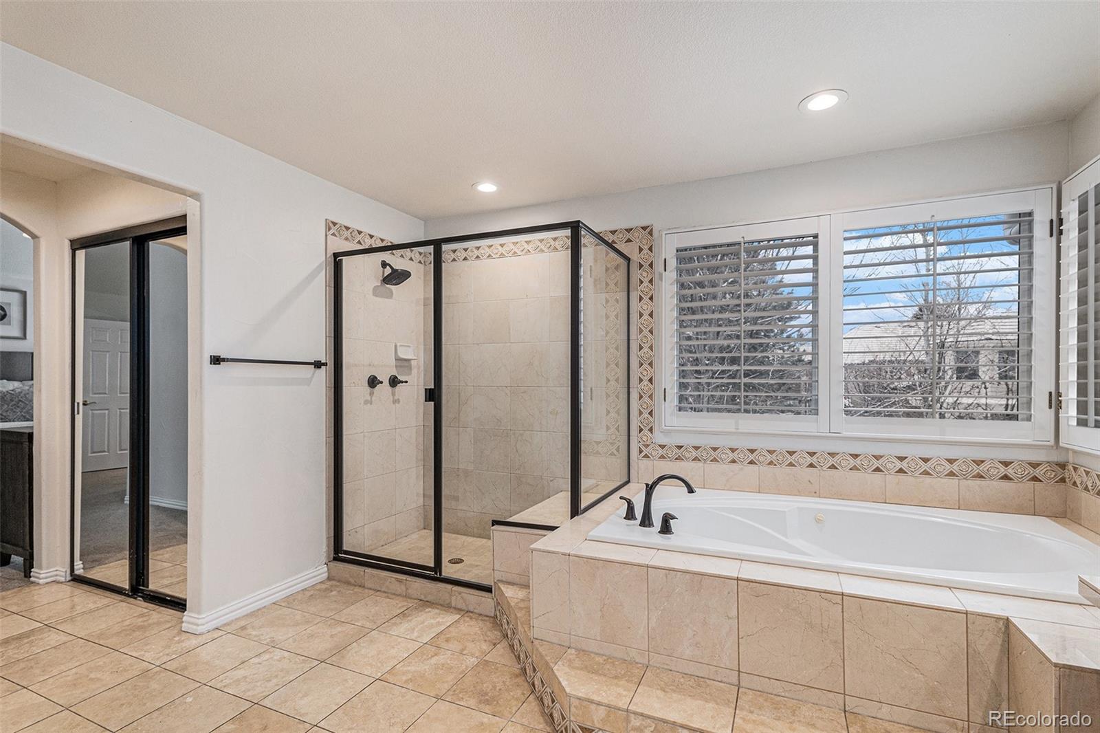 MLS Image #23 for 21416 e ottawa circle,aurora, Colorado