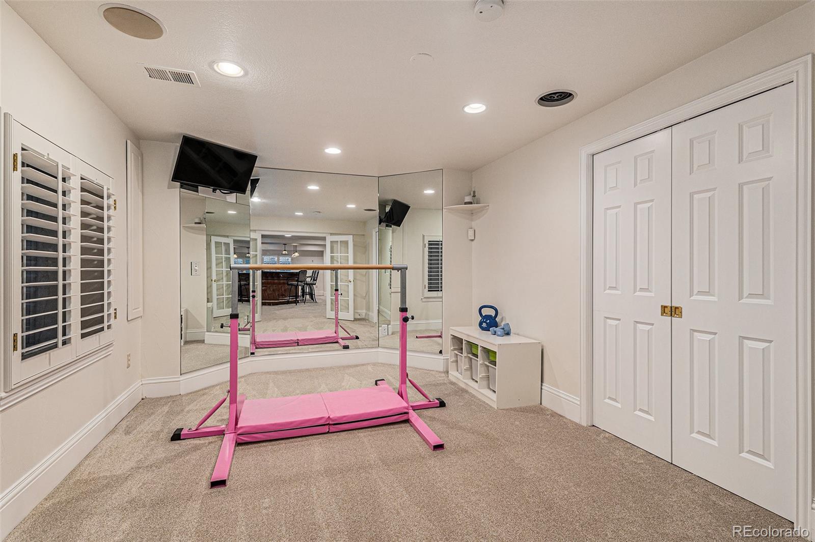 MLS Image #37 for 21416 e ottawa circle,aurora, Colorado