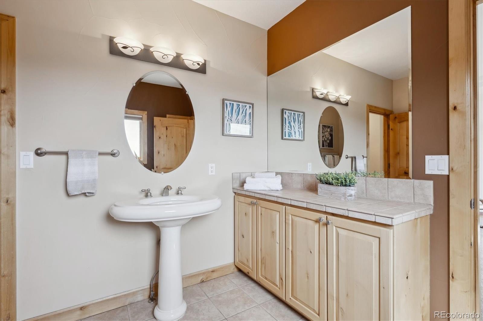 MLS Image #36 for 156 s lookout mountain road,golden, Colorado