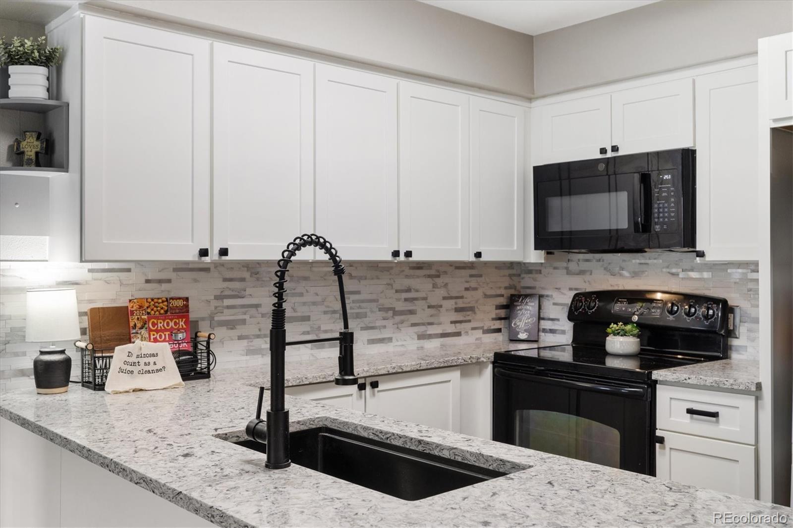 MLS Image #9 for 14500 e 2nd avenue,aurora, Colorado