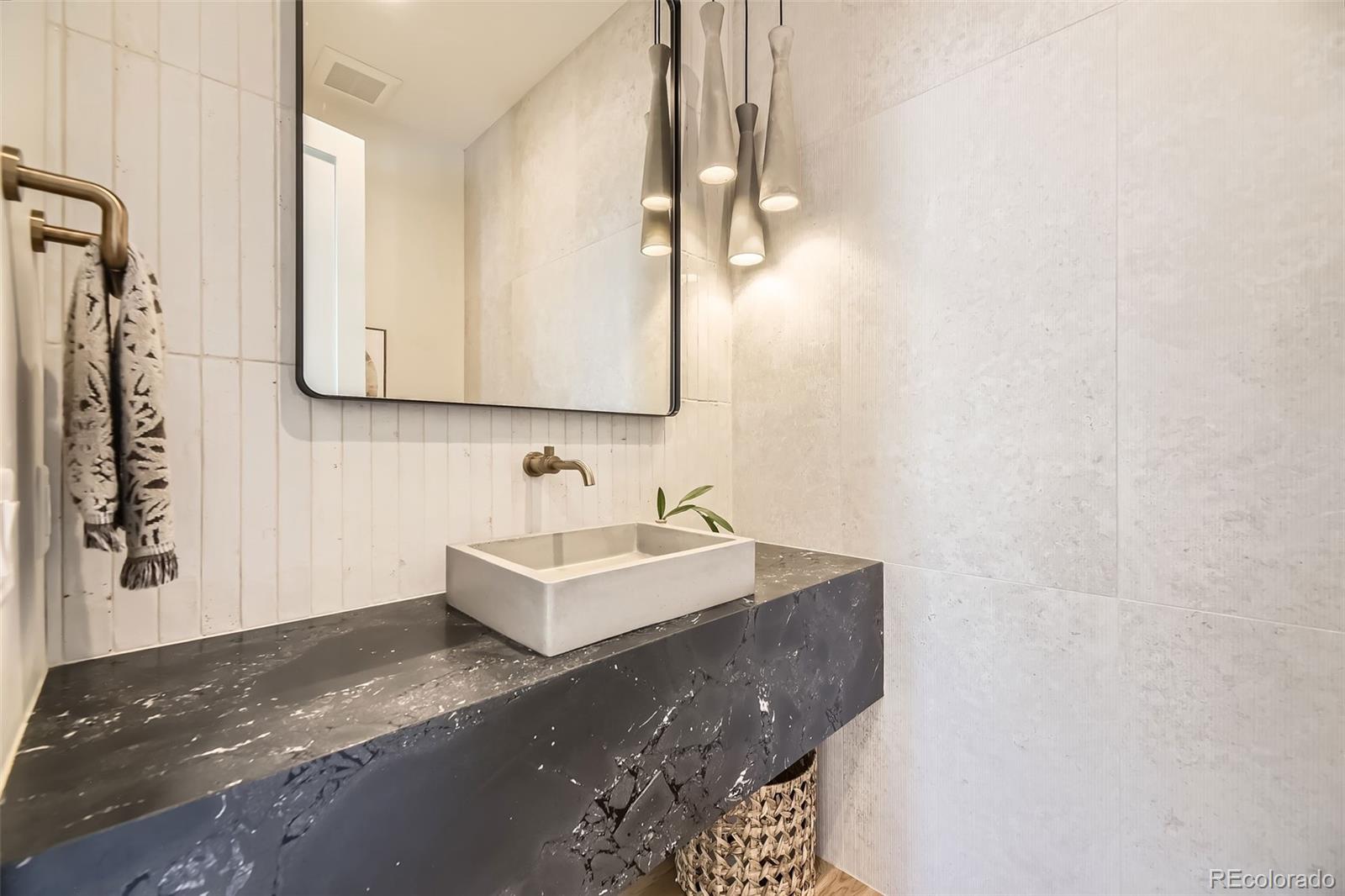 MLS Image #15 for 3083 s garfield street,denver, Colorado