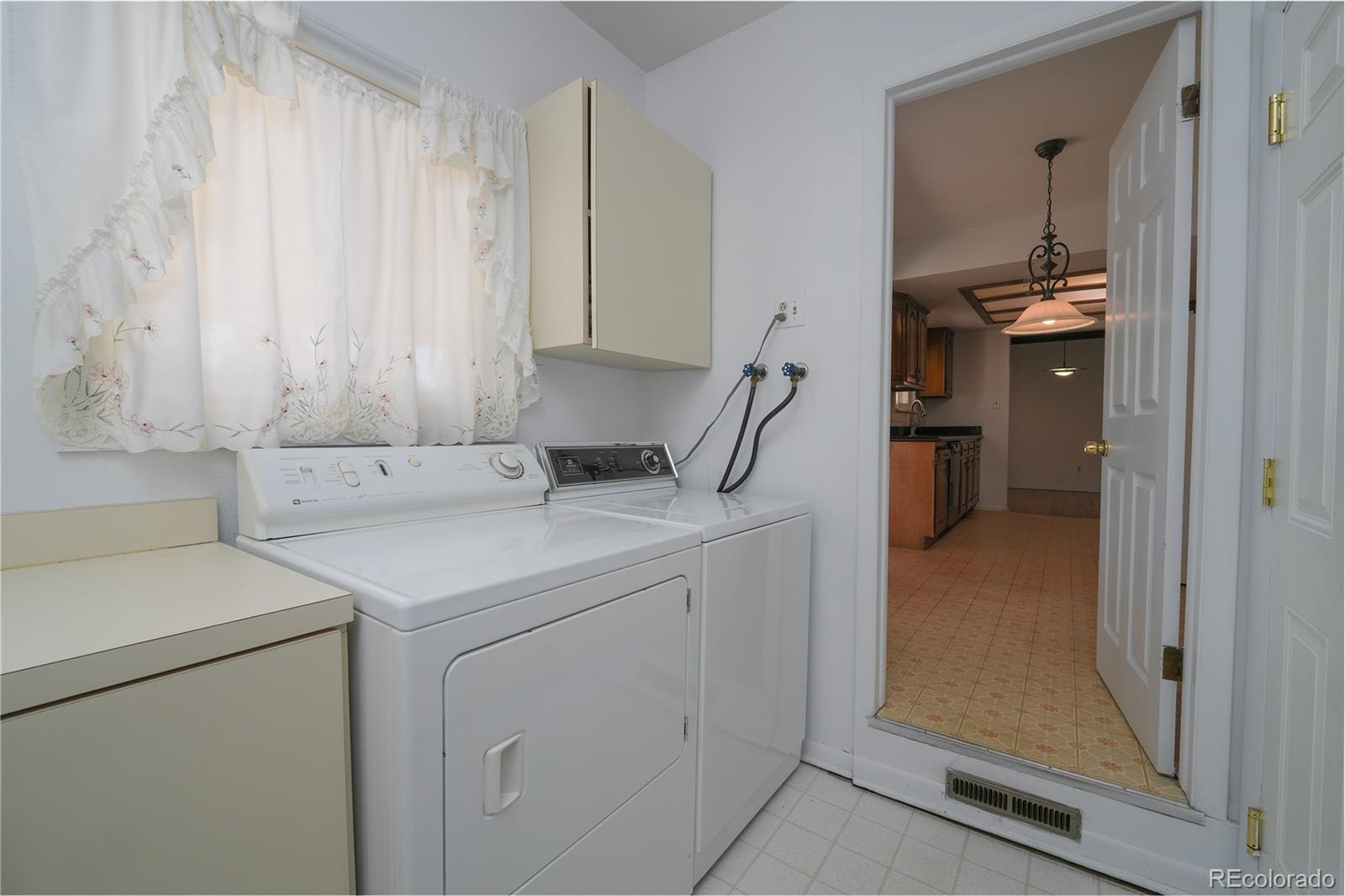 MLS Image #15 for 3000 s newland street,denver, Colorado