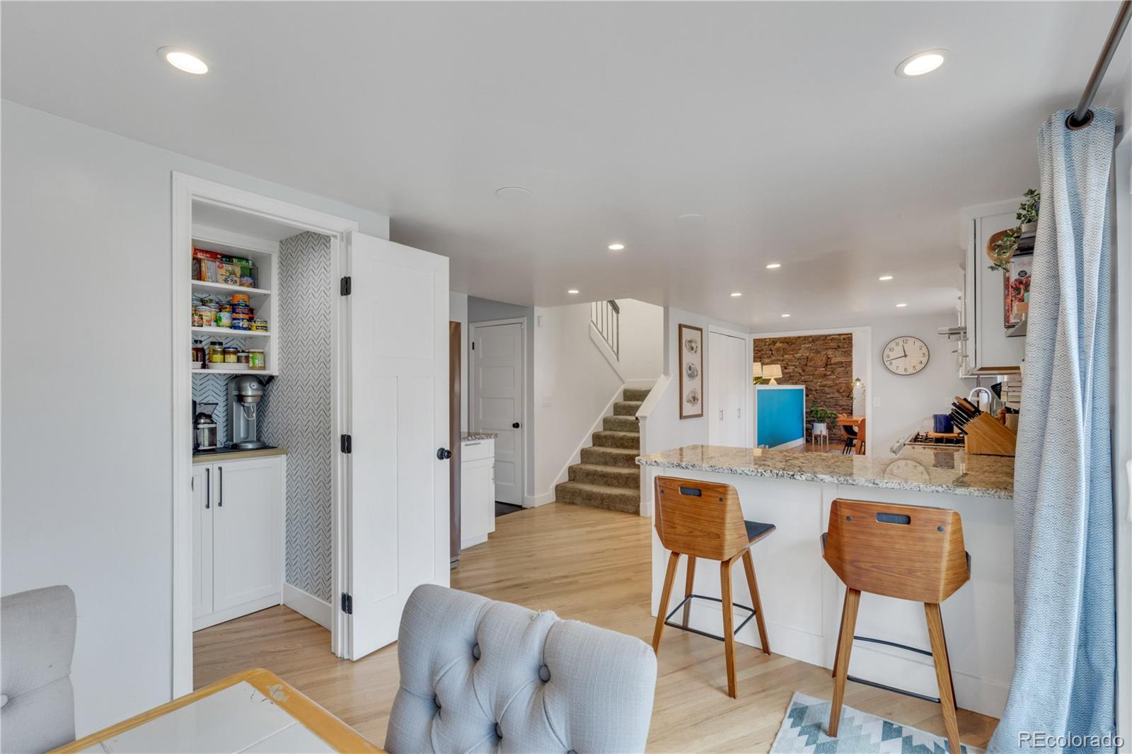 MLS Image #11 for 2496 s leyden street,denver, Colorado