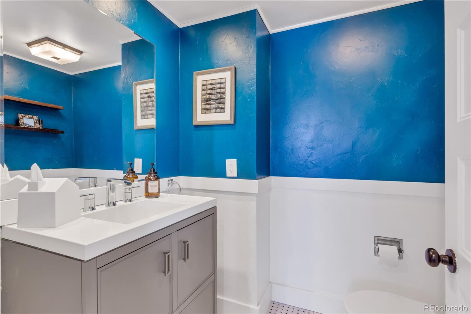 MLS Image #14 for 2496 s leyden street,denver, Colorado