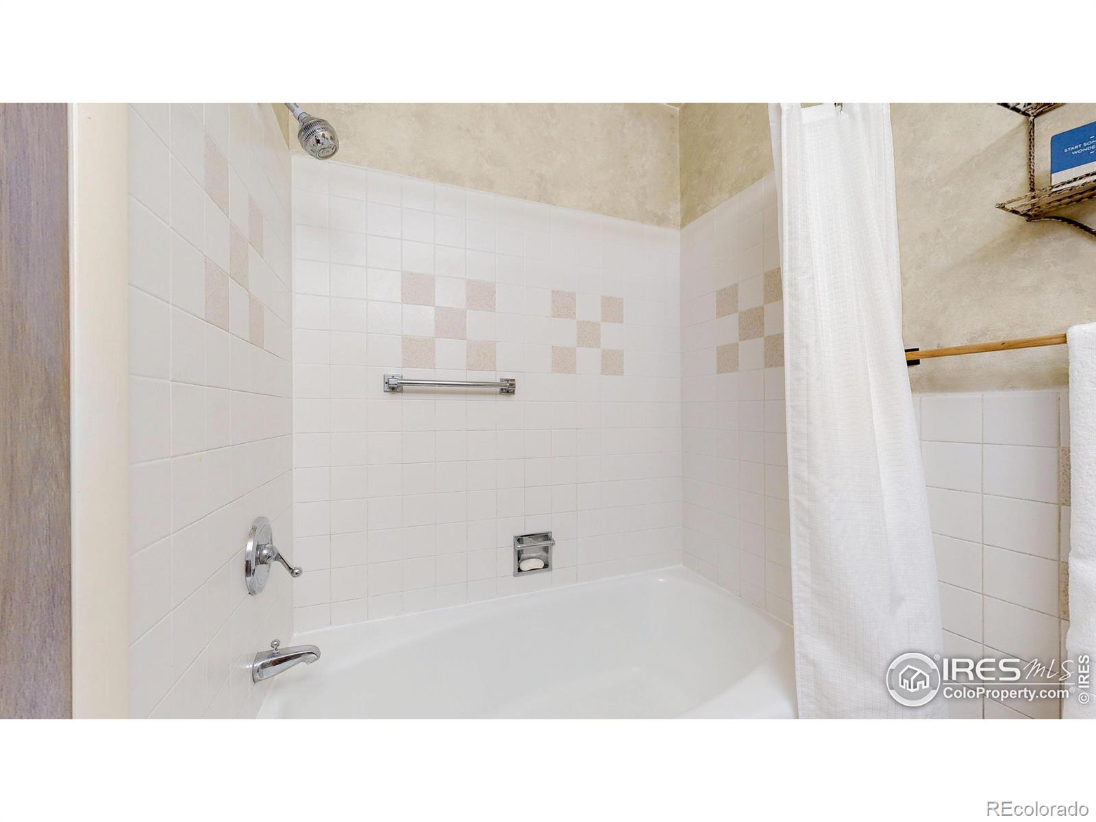 MLS Image #18 for 411 e drake road,fort collins, Colorado