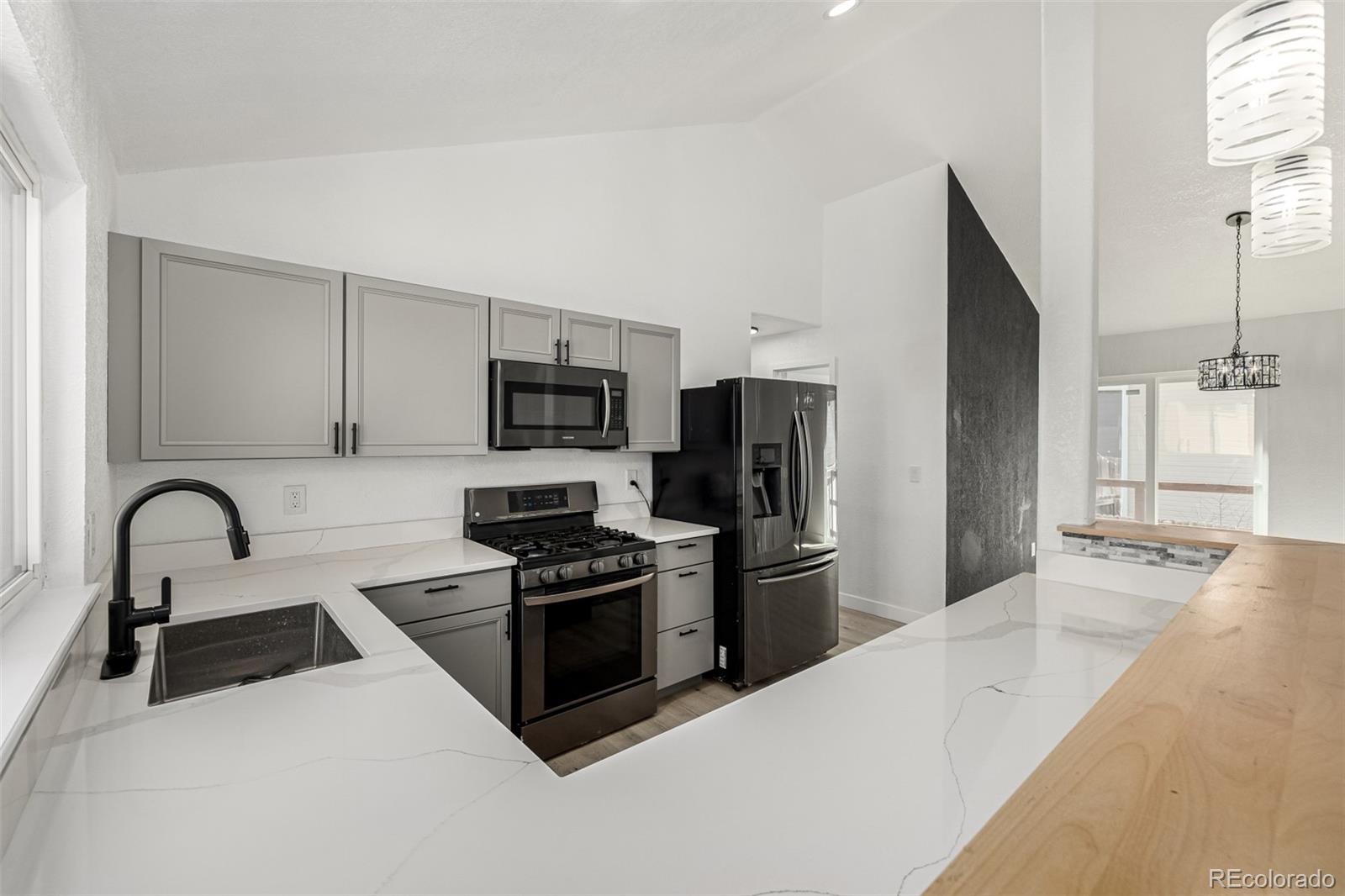 MLS Image #9 for 17486 e plateau drive,aurora, Colorado