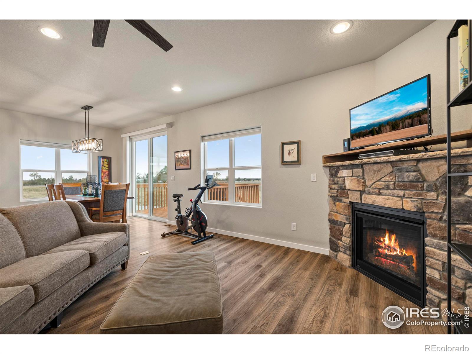 MLS Image #10 for 2100  cadman street,berthoud, Colorado