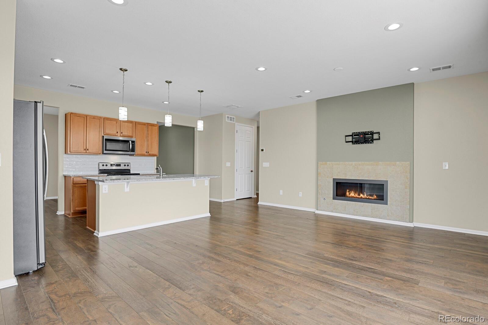 MLS Image #3 for 9284 e 105th avenue,commerce city, Colorado