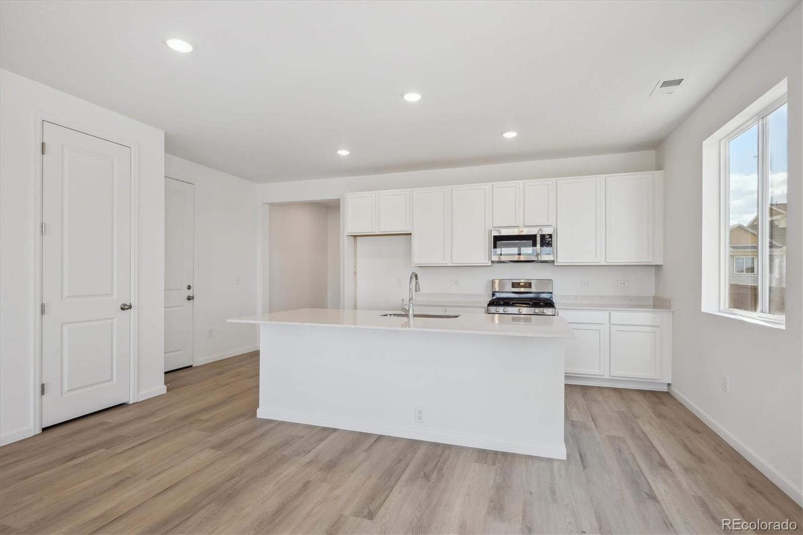 MLS Image #4 for 6161  amerifax drive,windsor, Colorado