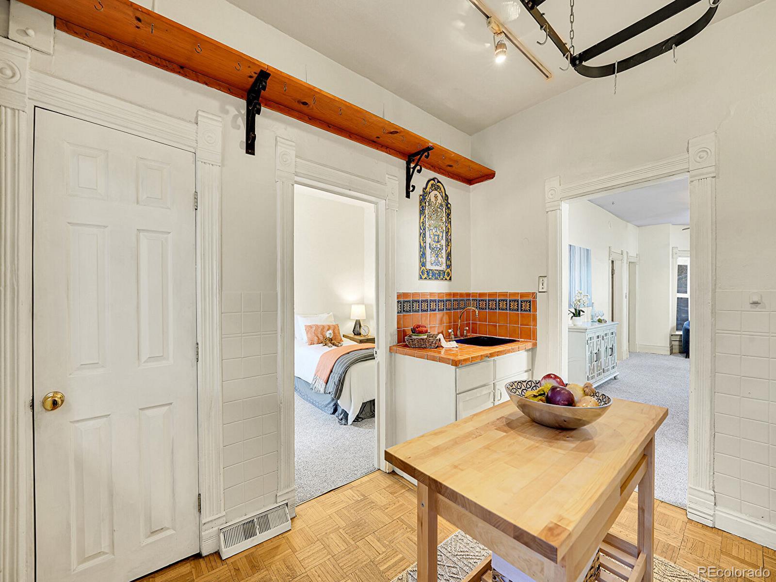 MLS Image #14 for 1256 s pennsylvania street,denver, Colorado