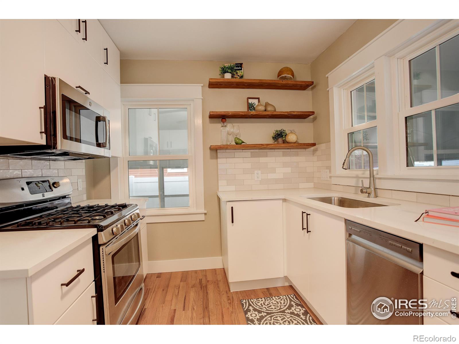 MLS Image #8 for 724  carbon street,erie, Colorado