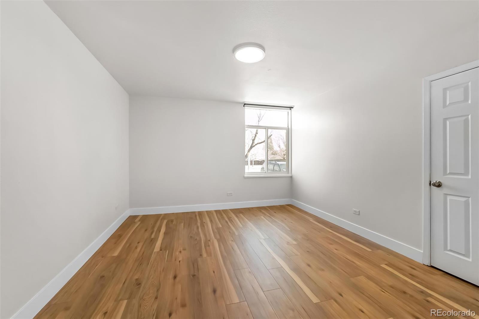 MLS Image #10 for 3315 s monaco street,denver, Colorado