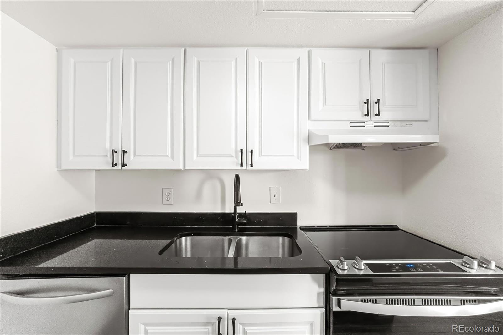 MLS Image #3 for 3315 s monaco street,denver, Colorado