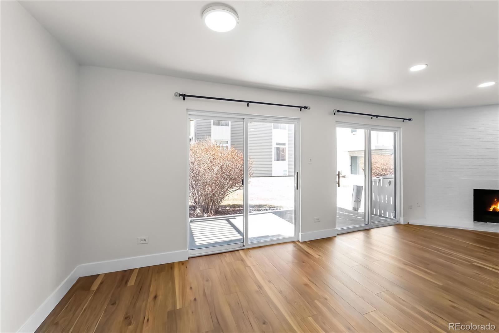 MLS Image #9 for 3315 s monaco street,denver, Colorado