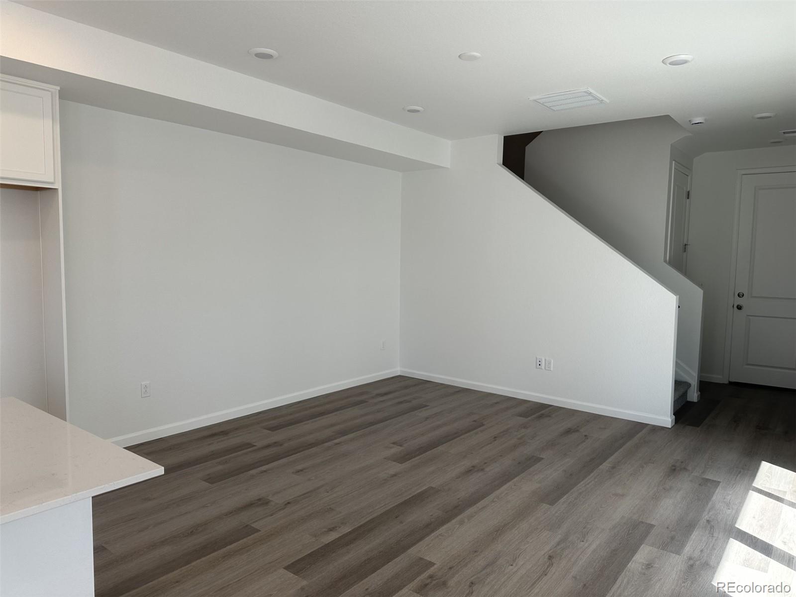 MLS Image #4 for 22813 e tufts avenue,aurora, Colorado