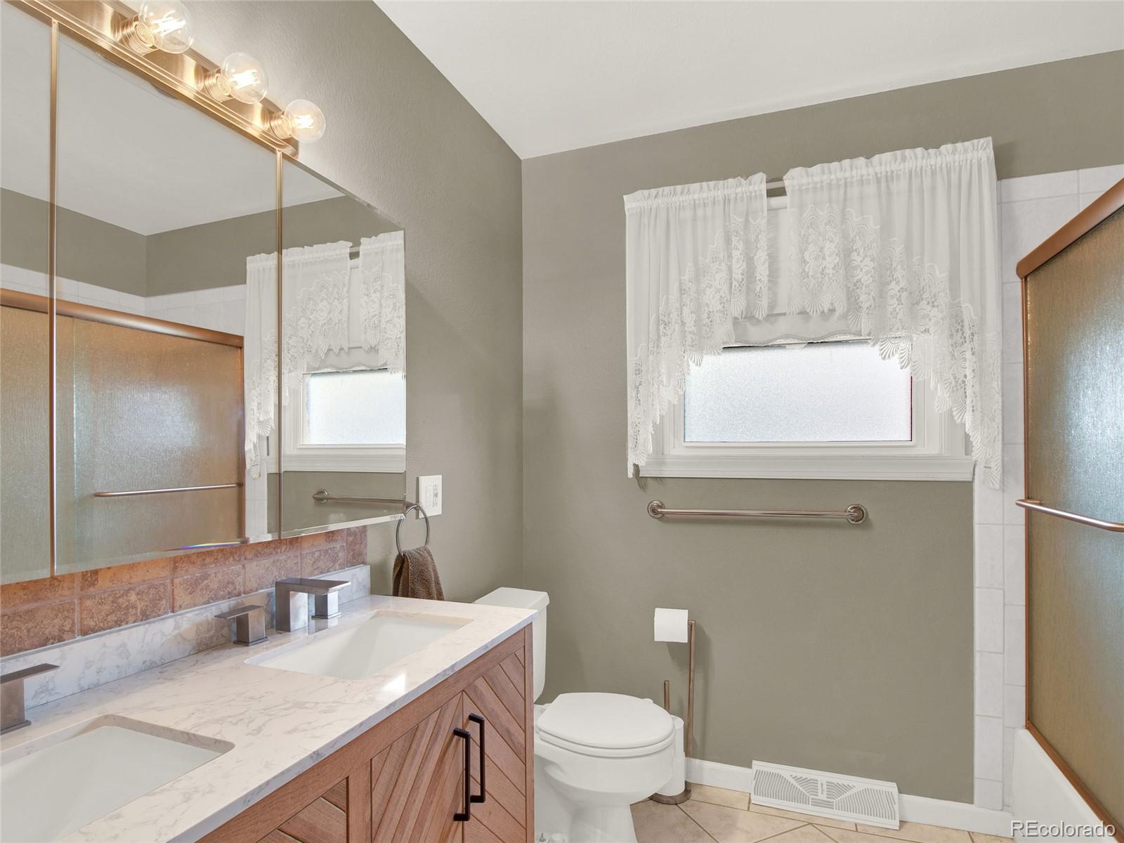 MLS Image #18 for 638 s dudley street,lakewood, Colorado
