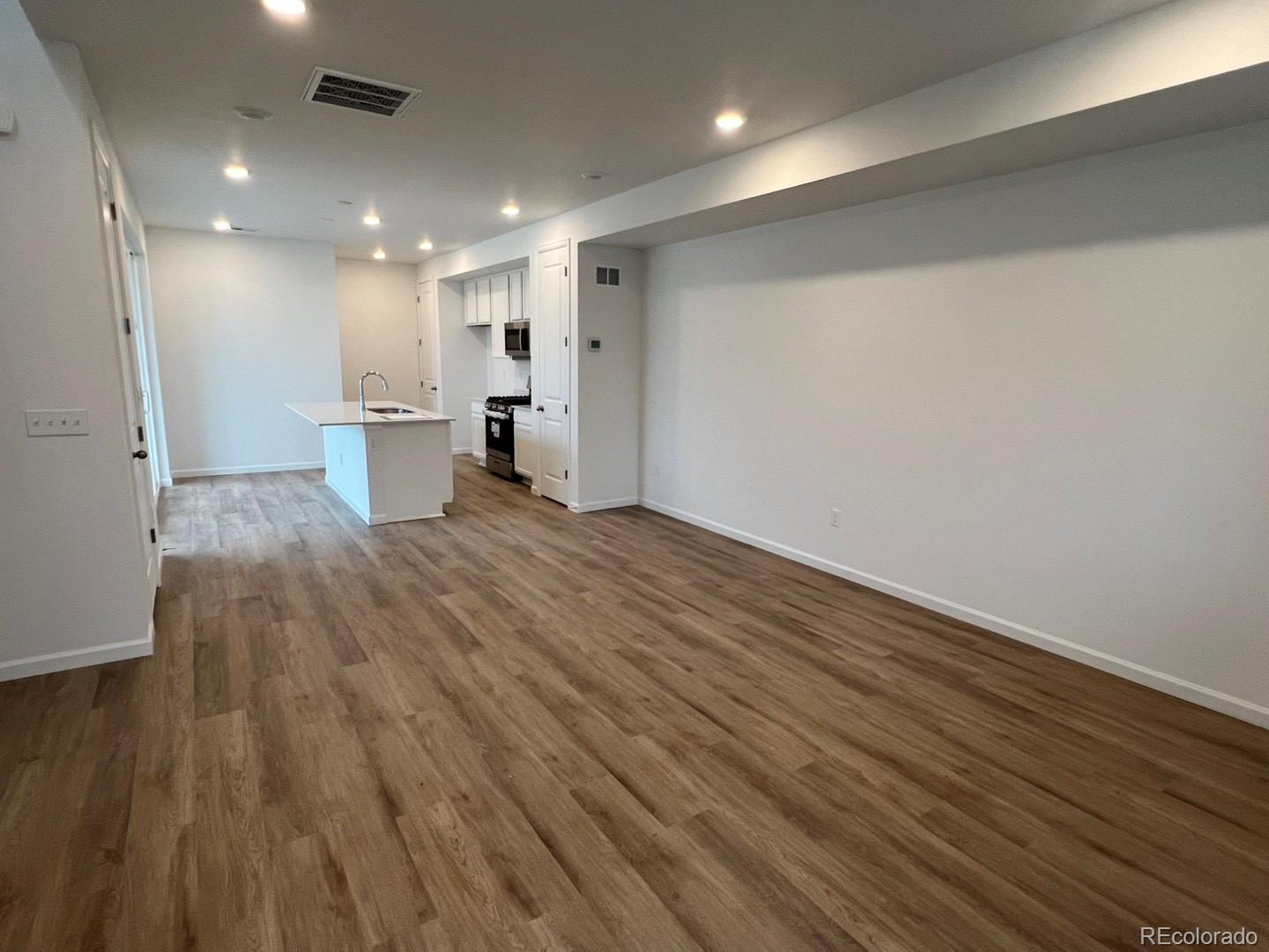 MLS Image #5 for 22813 e tufts avenue,aurora, Colorado