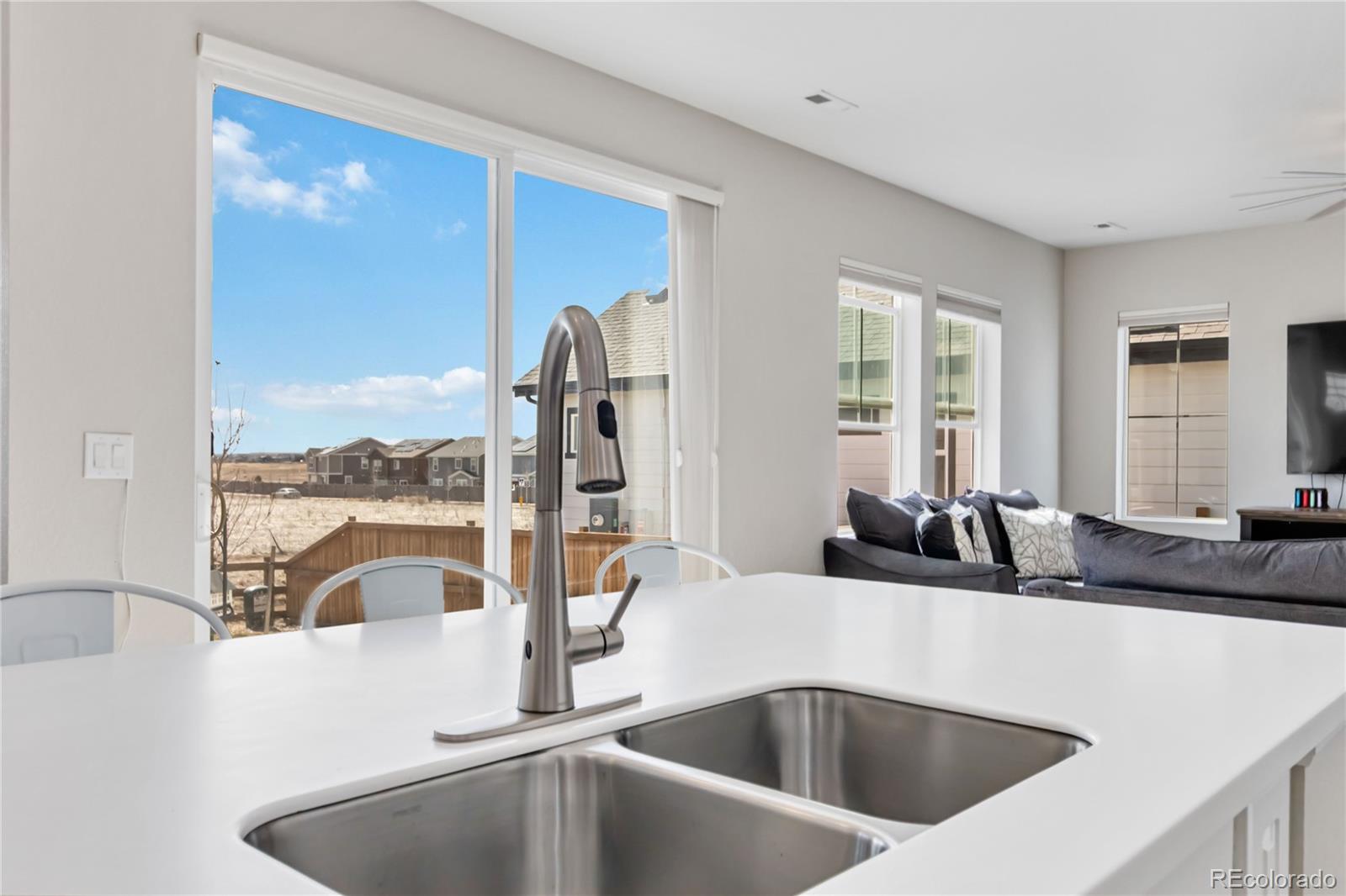 MLS Image #13 for 27798 e 7th place,aurora, Colorado