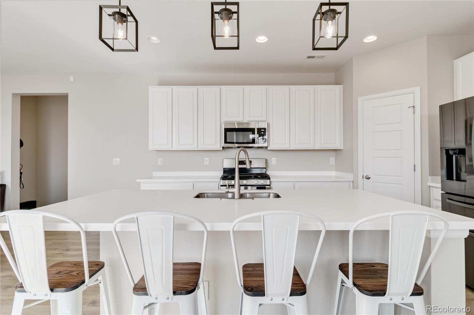 MLS Image #15 for 27798 e 7th place,aurora, Colorado