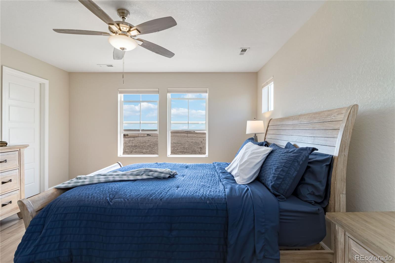 MLS Image #26 for 27798 e 7th place,aurora, Colorado