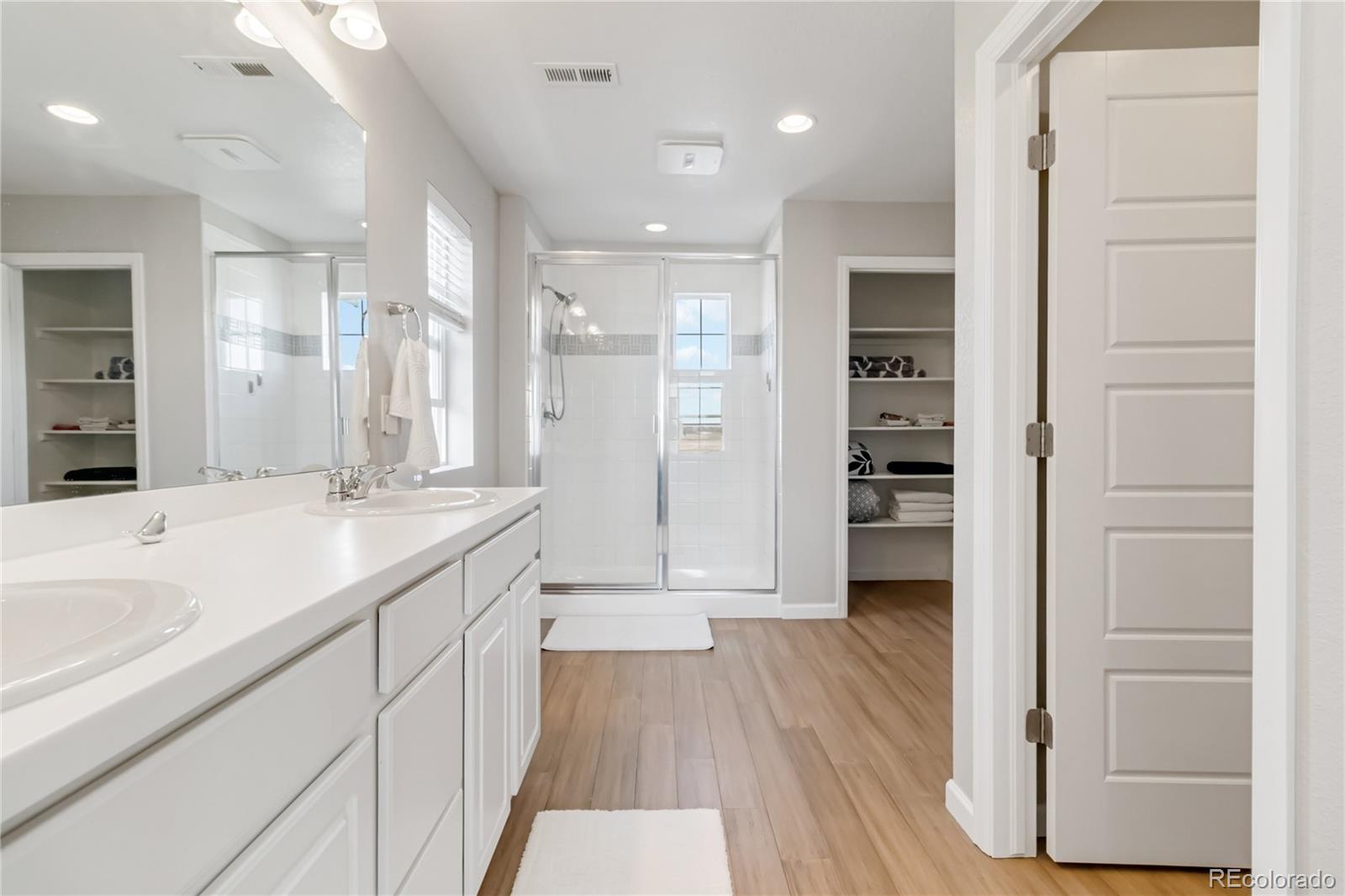 MLS Image #29 for 27798 e 7th place,aurora, Colorado