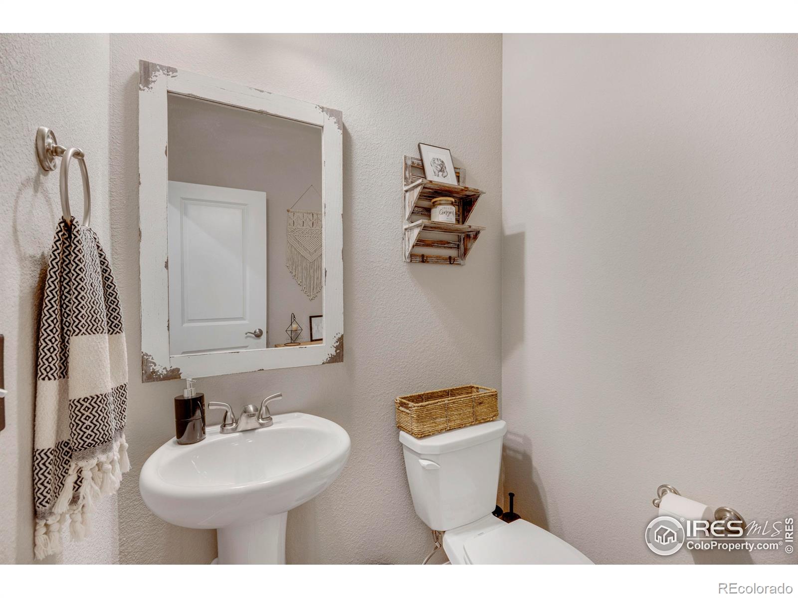 MLS Image #5 for 1103  saipan court,fort collins, Colorado