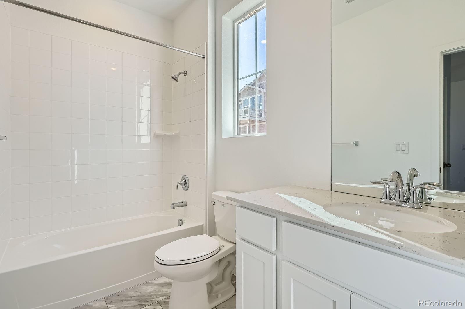 MLS Image #2 for 2088 s haleyville way,aurora, Colorado