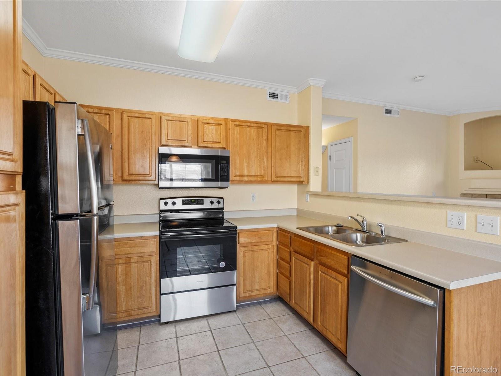 MLS Image #13 for 4747 s balsam way 104,littleton, Colorado