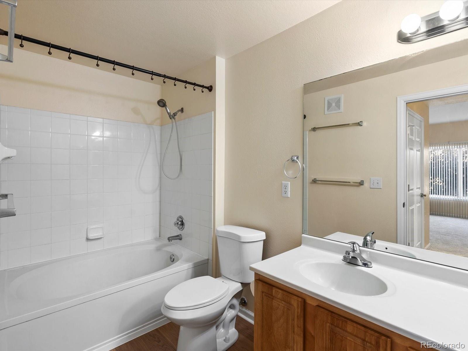 MLS Image #30 for 4747 s balsam way 104,littleton, Colorado